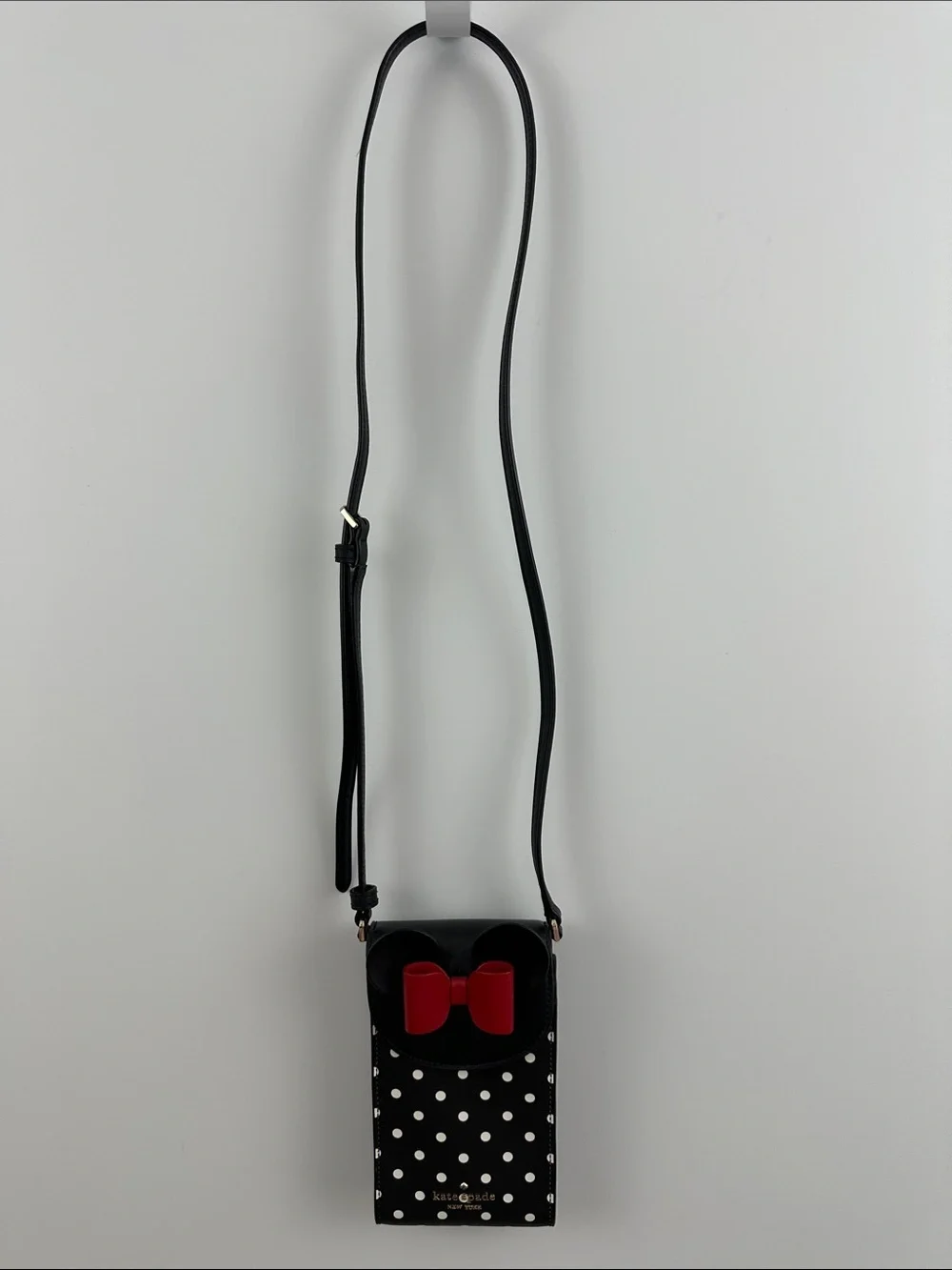 Disney x Kate Spade K4830 Minnie Mouse North South Flap Phone Crossbody